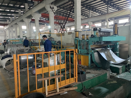 El grueso 4m m galvanizó la bobina de acero que rajaba el equipo del acero de carbono