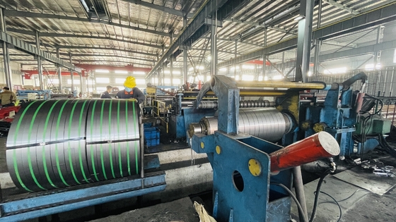 hoja de acero automática de 1800m m que raja la línea velocidad los 30m/minuto