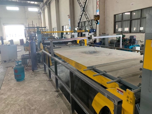 Tipo pesado máquina que raja para la anchura 1500m m de la bobina con capacidad de la alta precisión