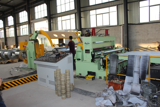 Cortadora de la bobina del metal del mA (0.3-2) ×1300mm para el mercado de Irán con la velocidad para el grueso 0.3-2m m
