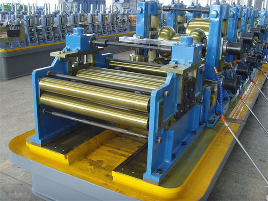Cadena de producción de soldadura de alta frecuencia del tubo con el acumulador horizontal de la tira