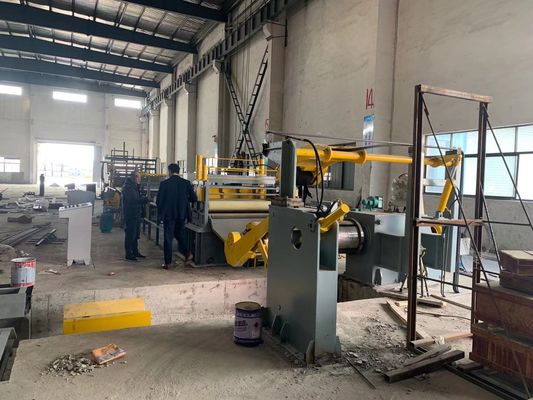 Máquina que raja de la bobina de acero de ST37 ST52 con pellizco y el nivelador de cinco rodillos