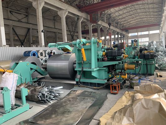 máquina que raja de la bobina de acero de 0.3-3m m con la nivelación de cinco rodillos
