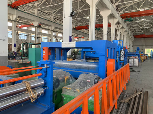 Hoja del mA (4-16) ×2200mm que raja la línea usada para laminar el material, exactitud que raja de alta velocidad menos de 0.05m m.