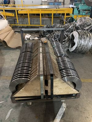 El acero de carbono galvanizó el acero para arrollar rajar el equipo